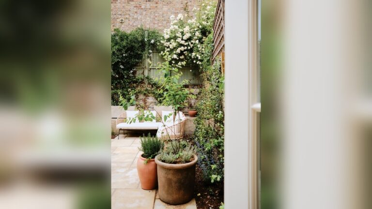 15 Secret Garden Ideas: Transform Your Outdoor Space Today
