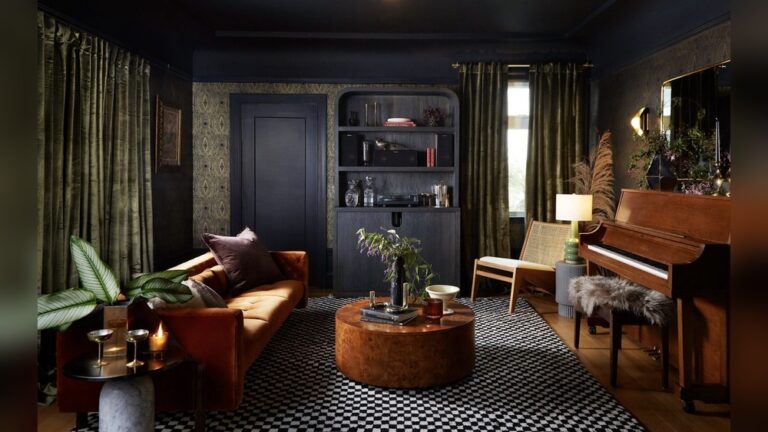 20 Dark Academia Bedroom Ideas for a Timelessly Elegant Space: Stunning Inspirations