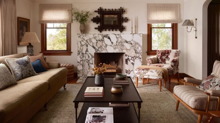 20 Small Living Room Ideas For A Cozy & Spacious Feel: Transform Your Space