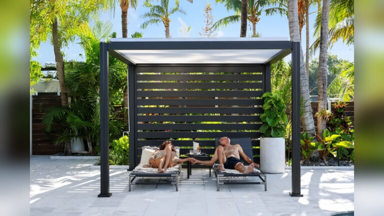 22 Balcony Privacy Ideas: How to Make Your Outdoor Space Cozy & Secluded