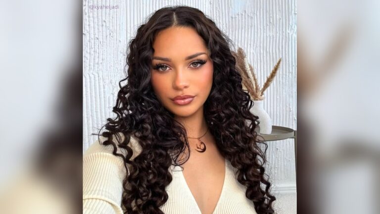 22 Cowgirl Hairstyles Curly Hair Ideas: Stunning Styles to Try Now