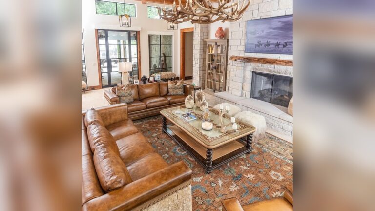 24 Small Western Living Room Ideas: Stunning Styles for Cozy Spaces