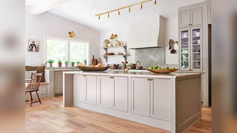 24 Stunning Blue Gray Kitchen Cabinet Ideas to Inspire You: Transform Your Space