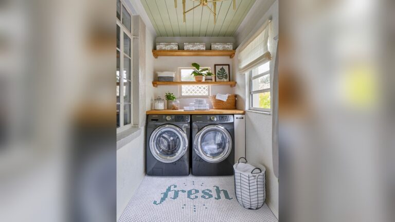 27 Closet Design Layout Ideas: Transform Your Space Instantly