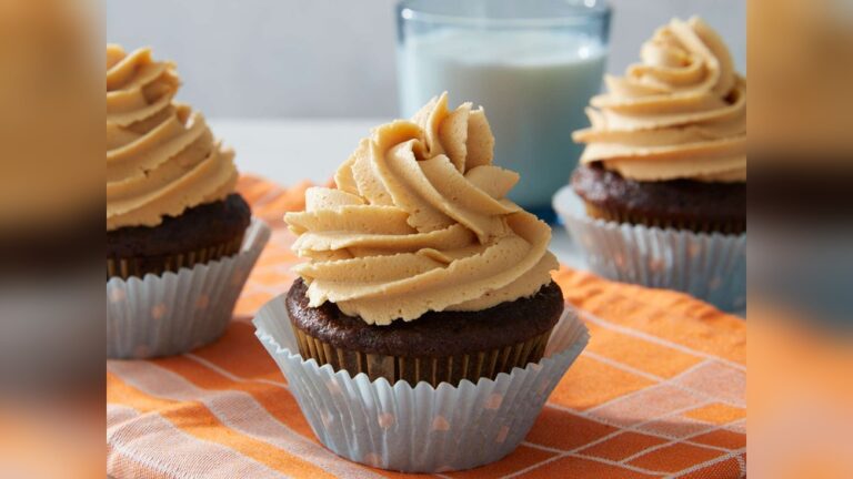 Peanut Butter Icing Recipe: Easy, Creamy, and Delicious Delight